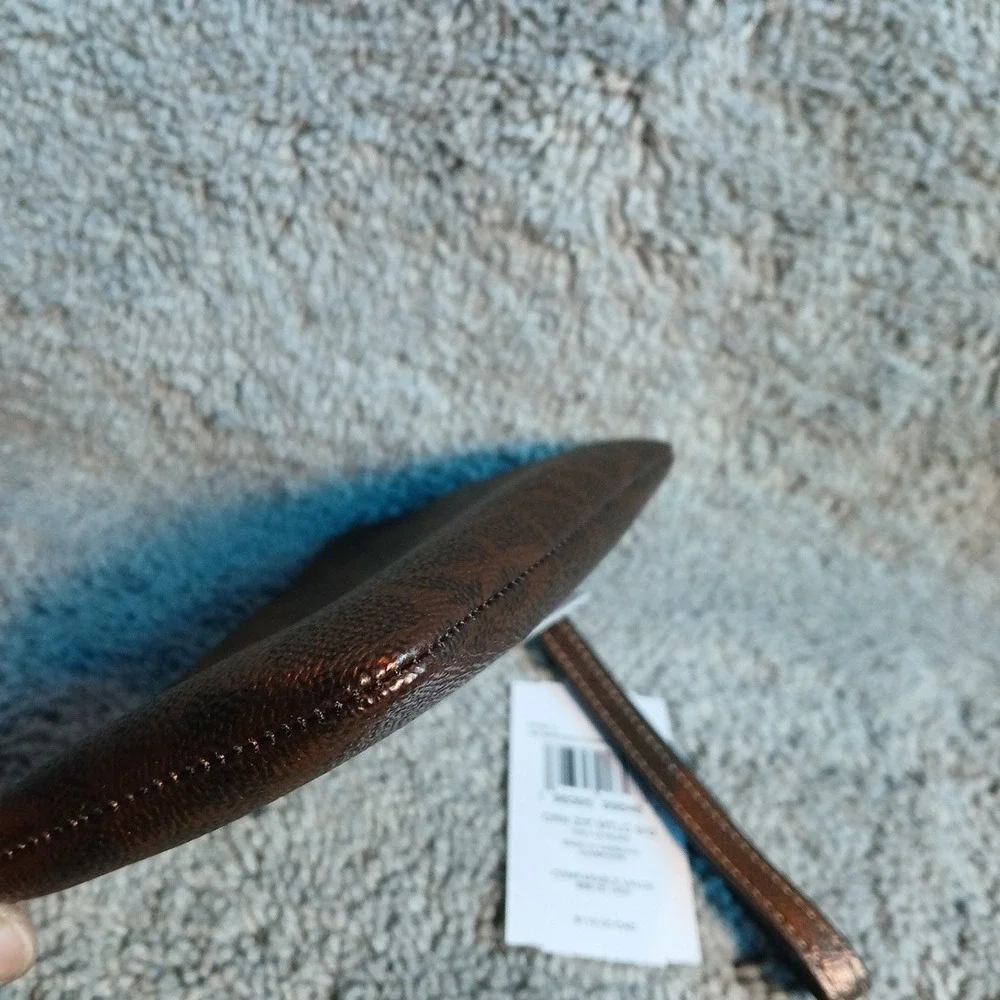 NWT Coach Corner Zip Signature C Wristlet Metallic Brown Copper
